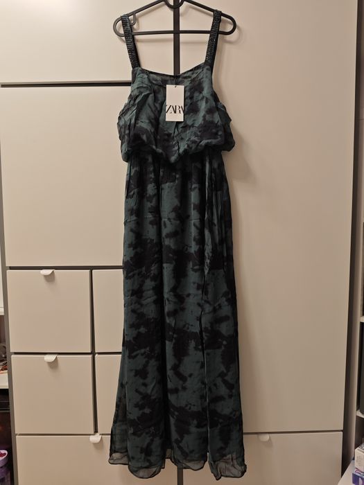 Нова рокля Zara,размер L