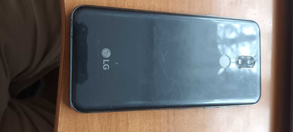 Продавам LG К-40