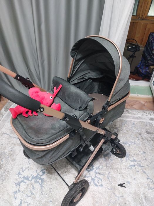 Продам детскую коляску