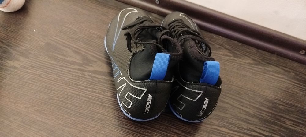 Vând papuci  Mercurial nike