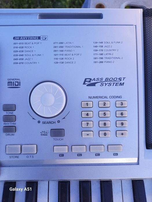 Синтезатор. Работещ....