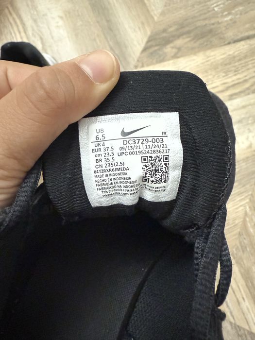 Продам кроссовки Найк