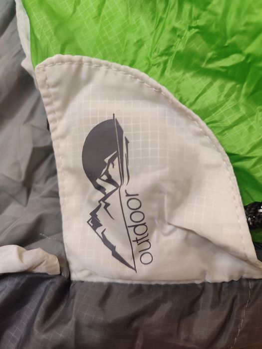 Туристически спален чувал