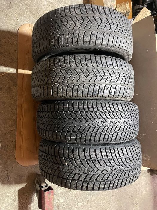 Anvelope iarna 235/50 R20 DOT 2025 / 2022 Triangle Effex / Pirelli