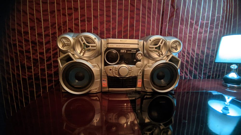 Музыкальный центр