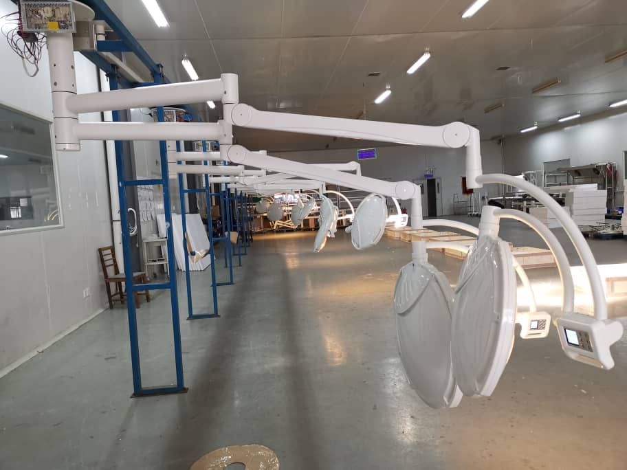 Операционная лампа двухблочная