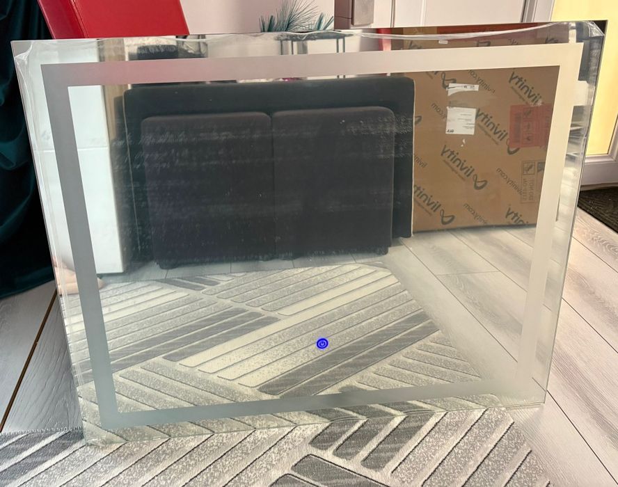 Oglindă led pentru baie