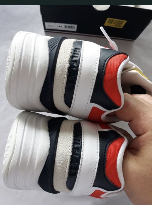 Tommy Hilfiger nr 43 originali