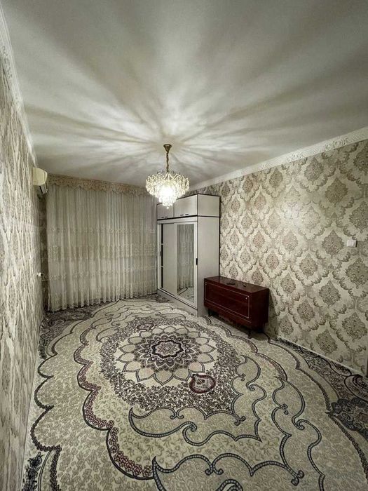 Алокада 5 хона 5 Етаж Квартира Сотилади !!