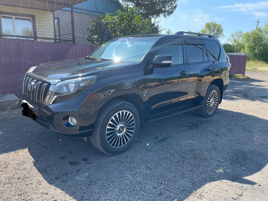 Автомобиль Land Cruiser Prado