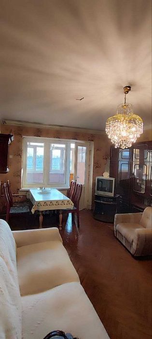 Волгоградская Кирпич 3/4/4 балкон 2/4 Ориентир София