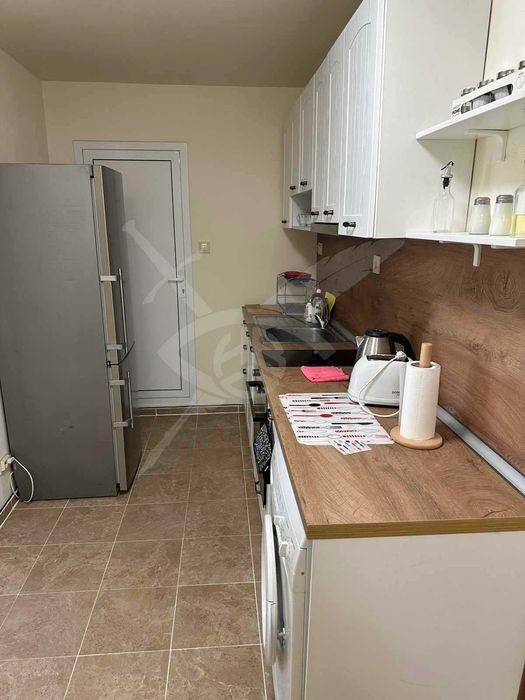 Дава се под наем Етаж от къща в Варна, м-т Акчелар - 60 кв.м за 425 € - Снимка #1