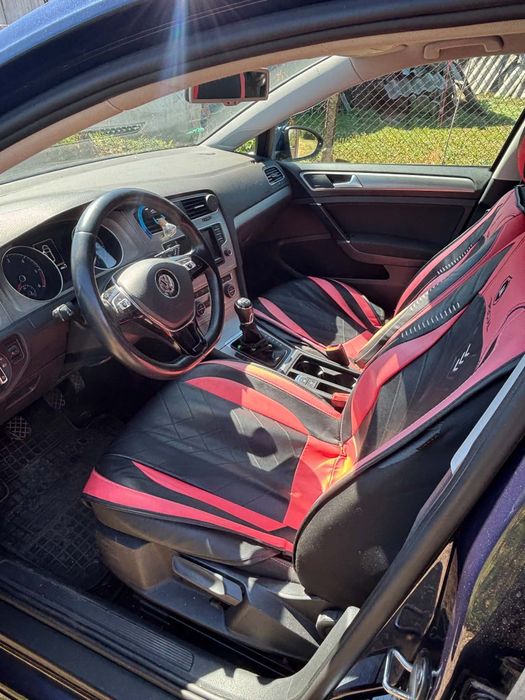 Golf 7  2.0  150cp