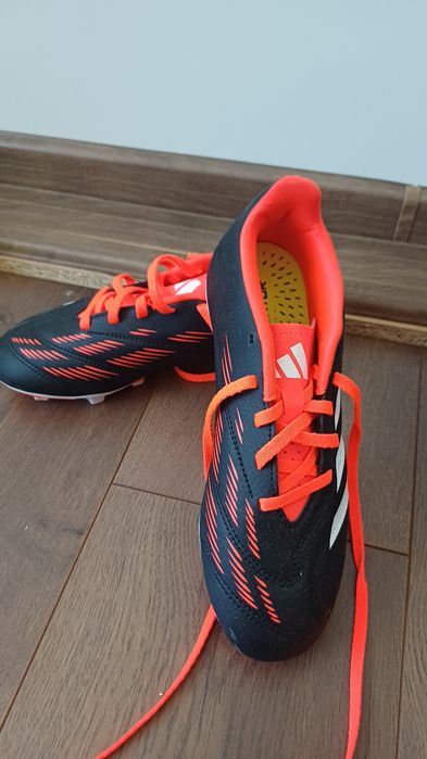 Бутонки Adidas predator