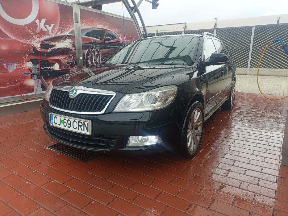 SKODA Octavia 2012