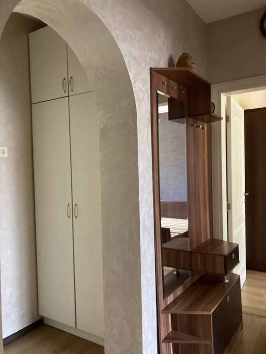 Дава се под наем Тристаен апартамент в Перник, Център - 70 кв.м за 357 € - Снимка #14