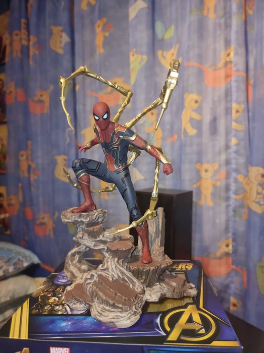 Statuete Marvel Spider-Man, Morbius, Carnage din PVC