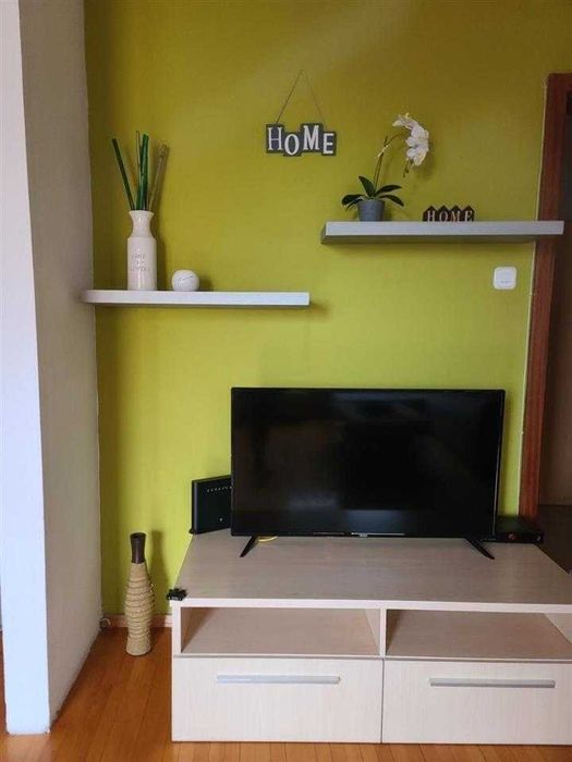 Дава се под наем Двустаен апартамент в Бургас, Изгрев - 60 кв.м за 229.5 € - Снимка #1