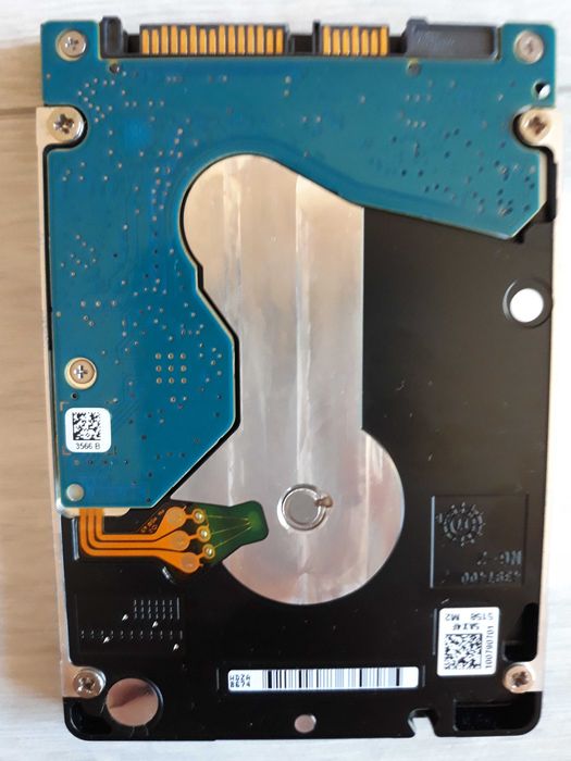 Хибриден диск SEAGATE 2TB Firecuda SSHD SATA 2.5" 5400rpm 128MB ST2000LX001-1RG174