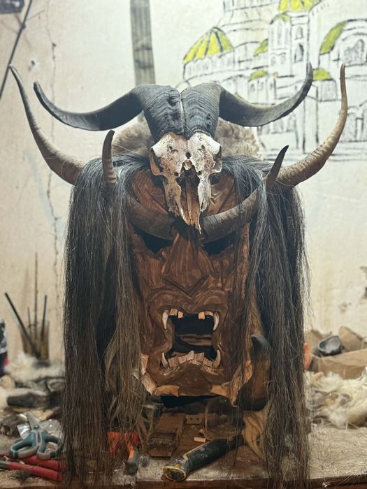 Кукерска/фестивална маска