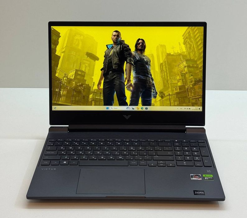 HP Victus — Ryzen 5 - 7535HS / DDR5 8GB / RTX 2050 4GB