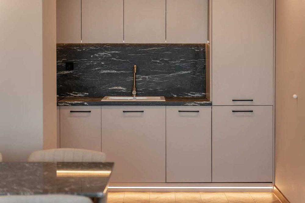 Продава се Двустаен апартамент в Пловдив, Тракия - 68 кв.м за 2015 €/кв.м - Снимка #8