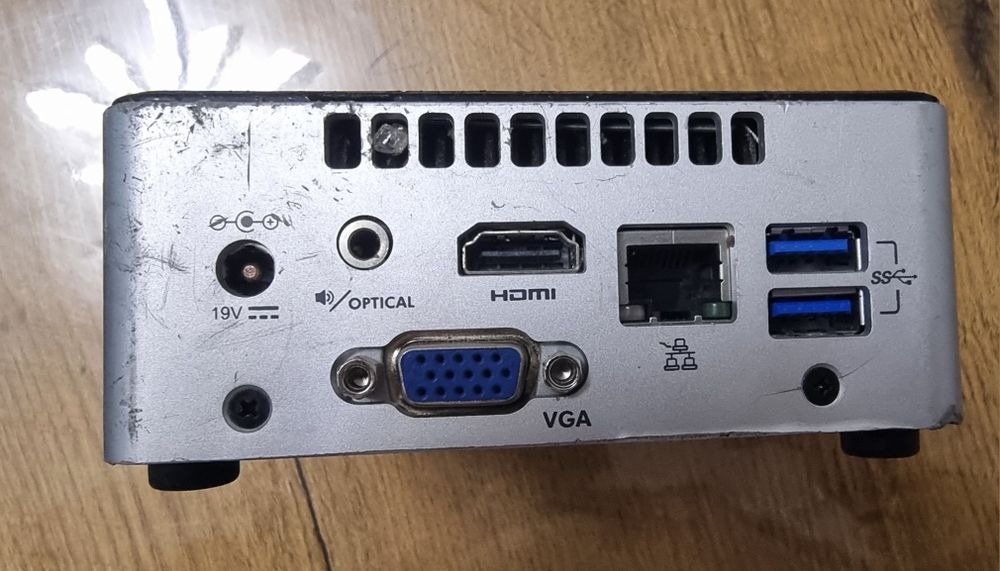 Мини компютър Terra