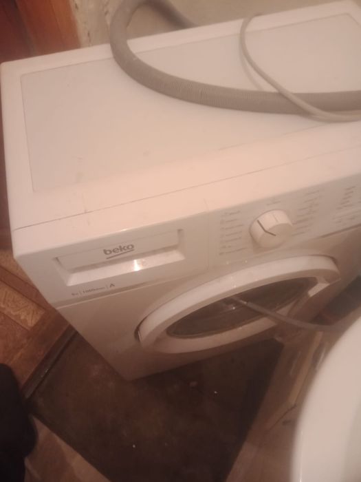 Продам стиральную машину