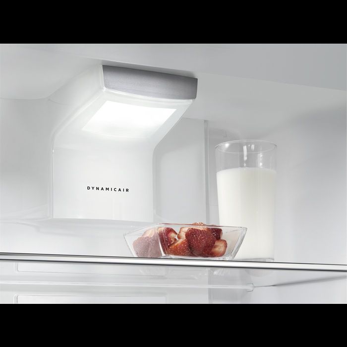Frigider incorporabil AEG SKE818E1DC, A++, H 176.9 cm, nou sigilat