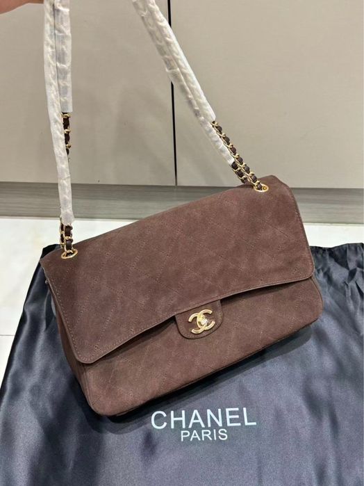 Налична дамска чанта  Chanel Maxi Flap Bag