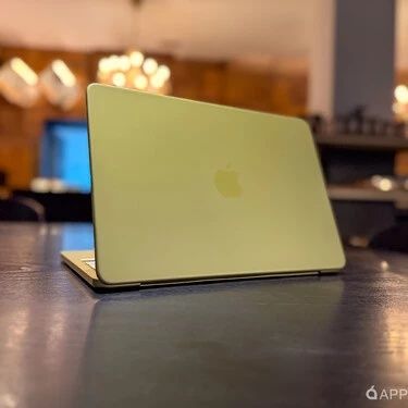 new Macbook NEO 256GB