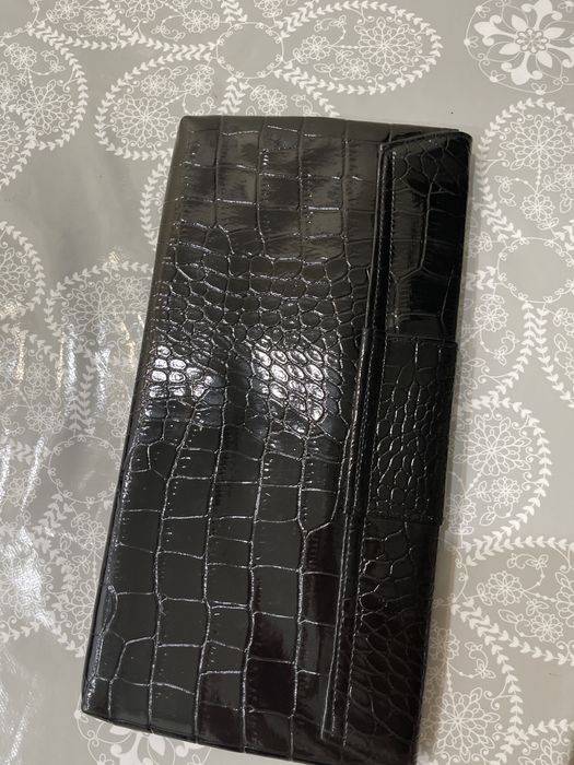 Клатч новый лакированный