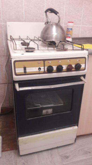 Продам газ плита 10тыс
