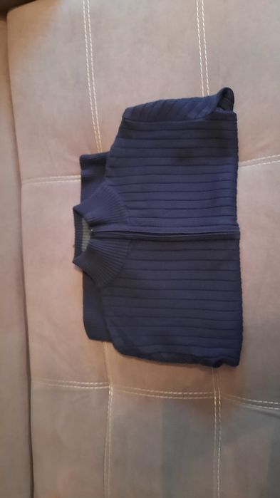 Новая   школьная кофта на 13 --16 лет