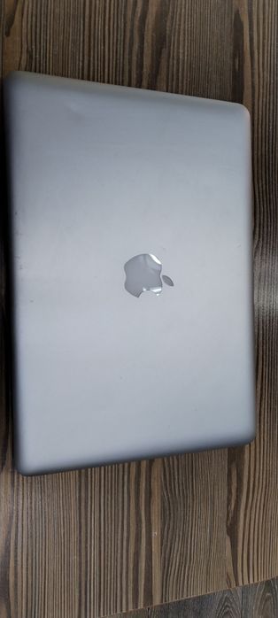 Лаптоп Apple MacBook Pro 2012