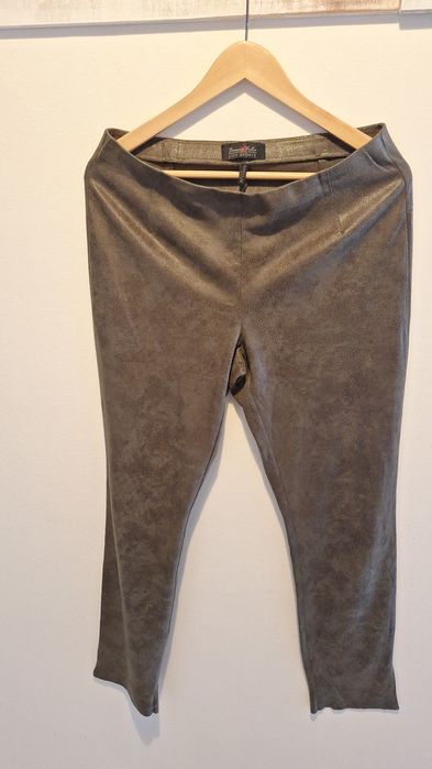Pantaloni piele moale