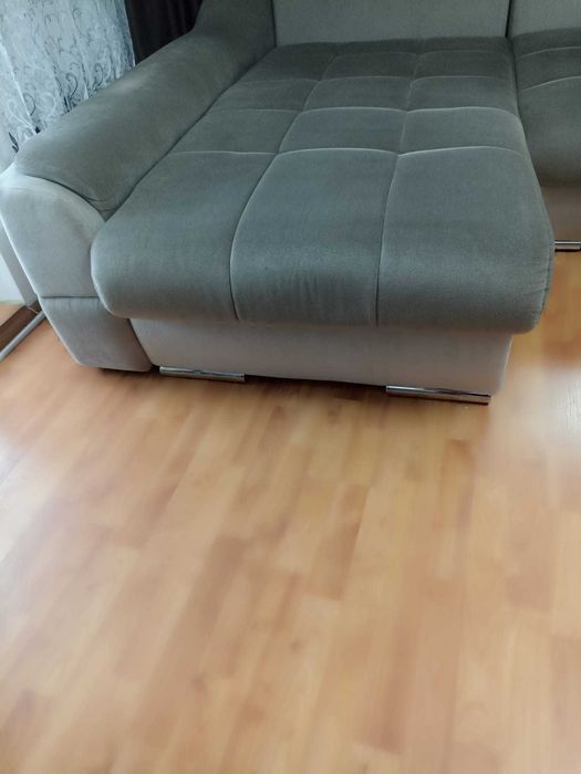 Vând colțar extensibil