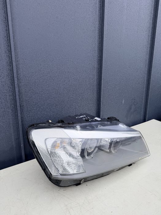 Far dreapta BMW X3 F25 bixenon adaptiv europa