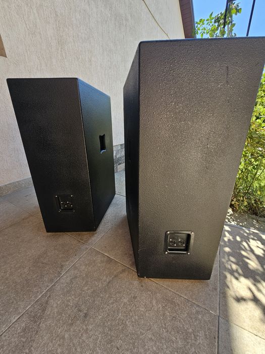 2 boxe profesionale Dynacord 600w