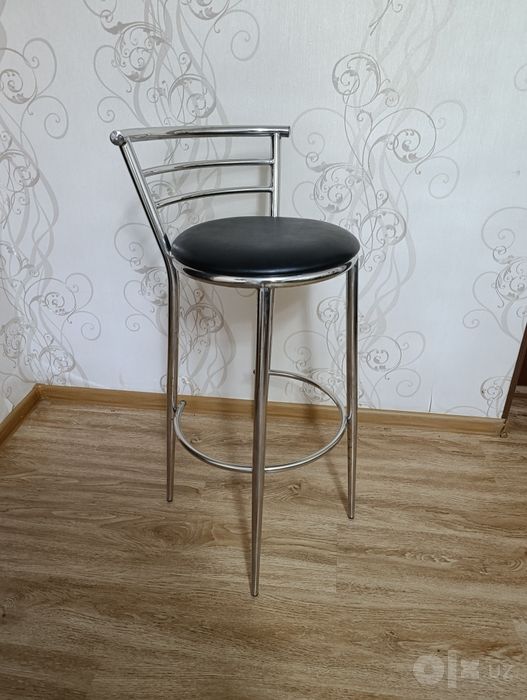 Продаются стулья барные 4 шт