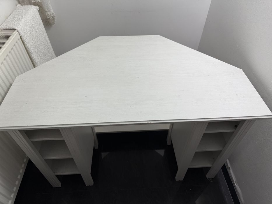 Birou de colt sau perete ikea