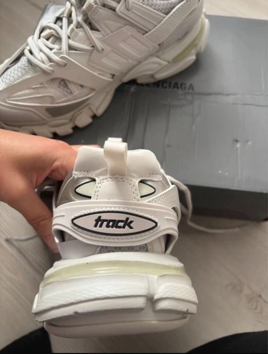 Balenciaga track