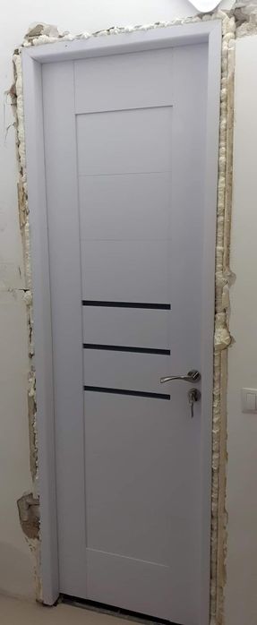 Montez uși interior,ferestre-uși PVC,uși metalice,reglaje..