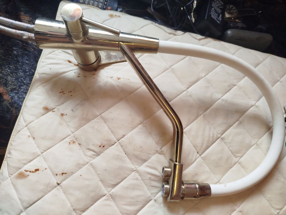 Продается смеситель.