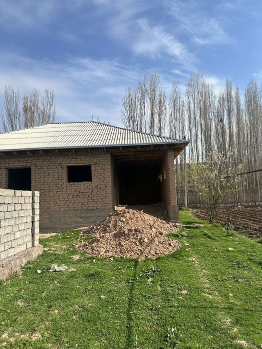 Срочна сотилади 9 соток