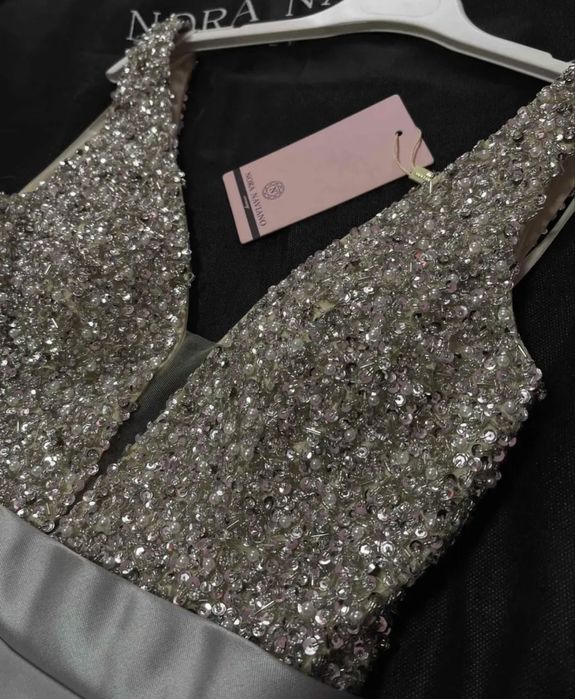 Платье вечернее