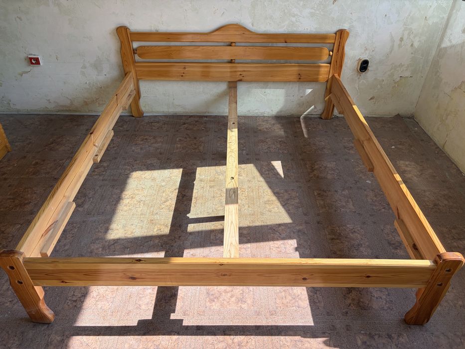 Спалня от масивна дървесина, 164х190