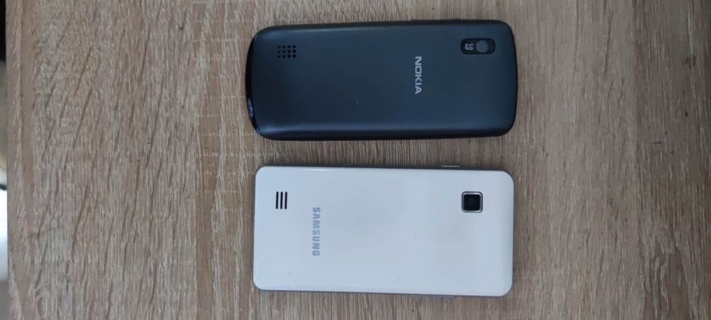 Lot telefoane functionale sau nefunctionale + baterii + alte piese