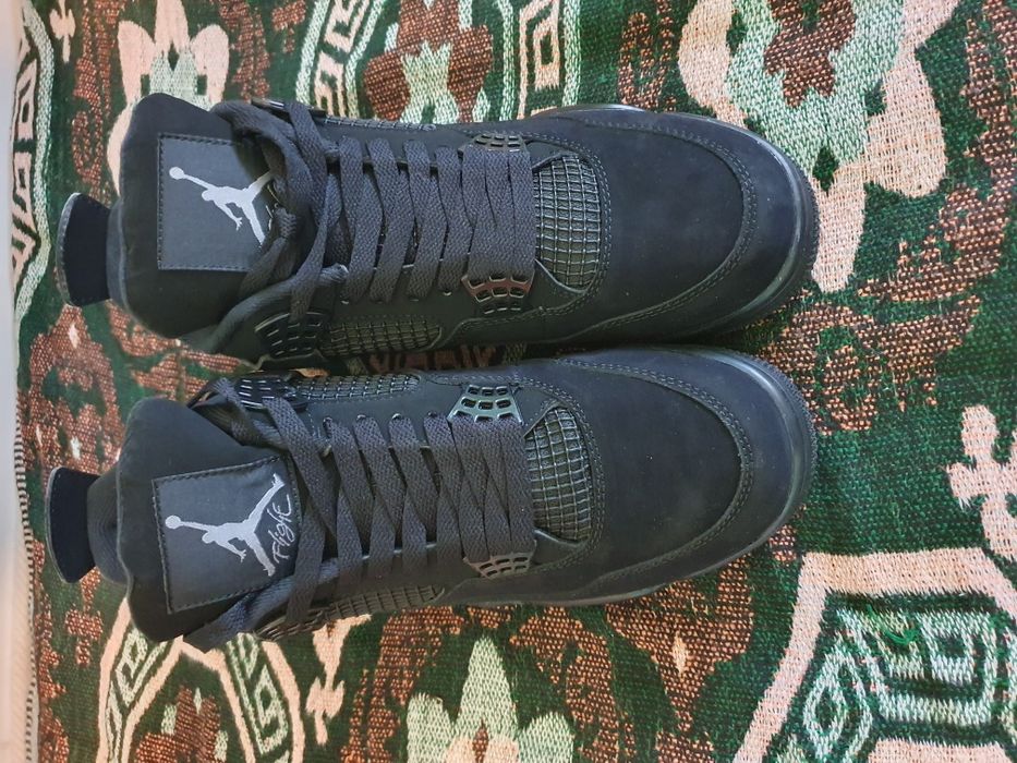 Jordan 4 black cat 44,5