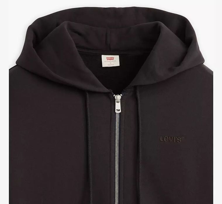 Продам новое худи Levi's